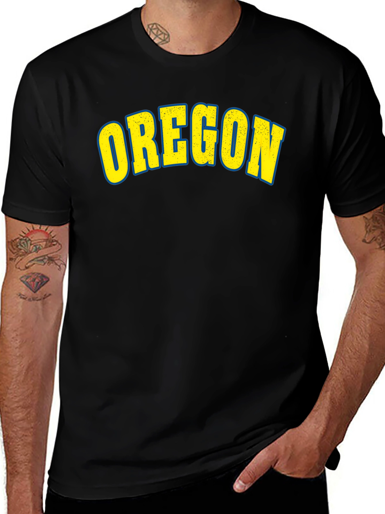 Camiseta Negra Clásica con Diseño Oregon