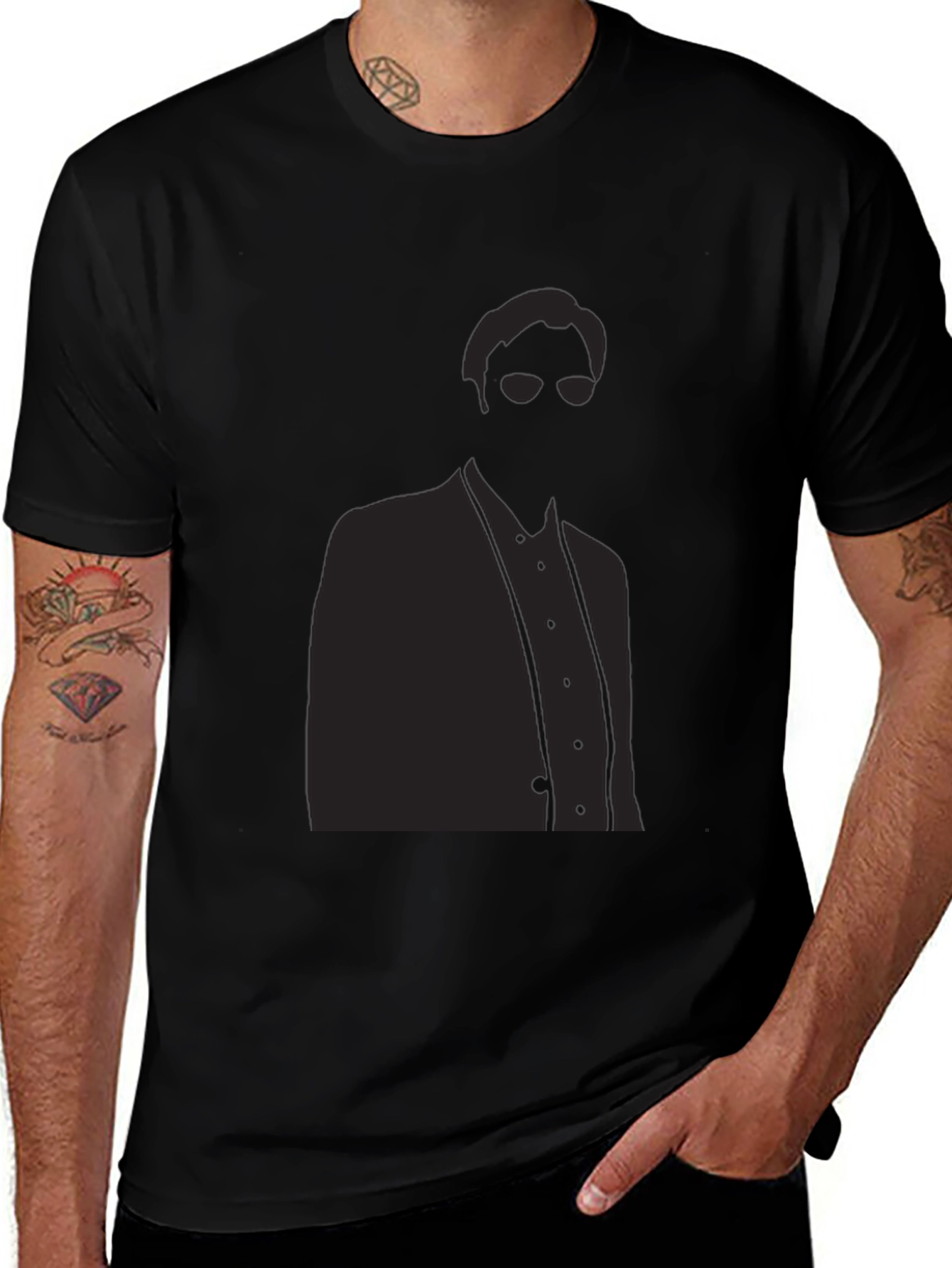 Camiseta Negra Hombre Silueta Misteriosa Elegante