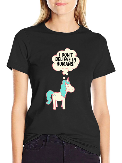 Camiseta Negra con Unicornio Escéptico