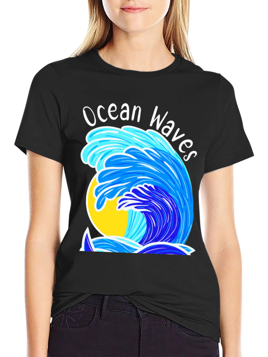 Camiseta Negra Olas del Océano Diseño Veraniego