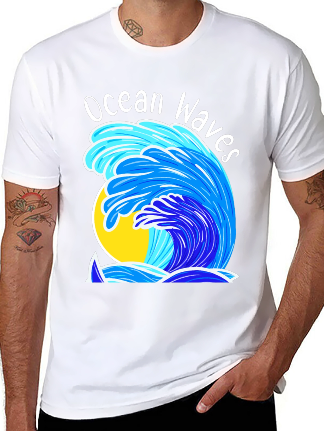 Camiseta Negra Olas del Océano Diseño Veraniego