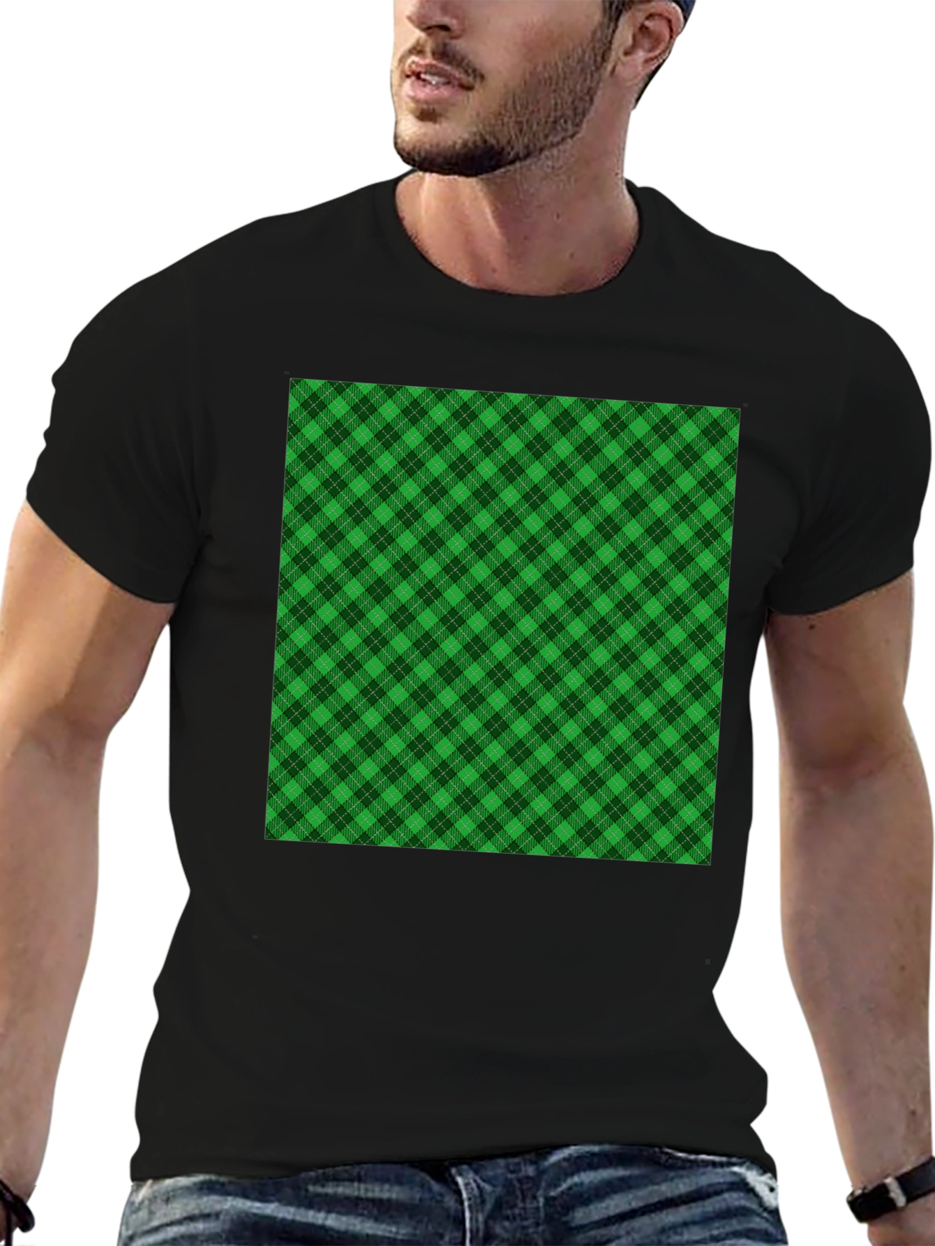 Camiseta Negra con Diseño Tartán Verde