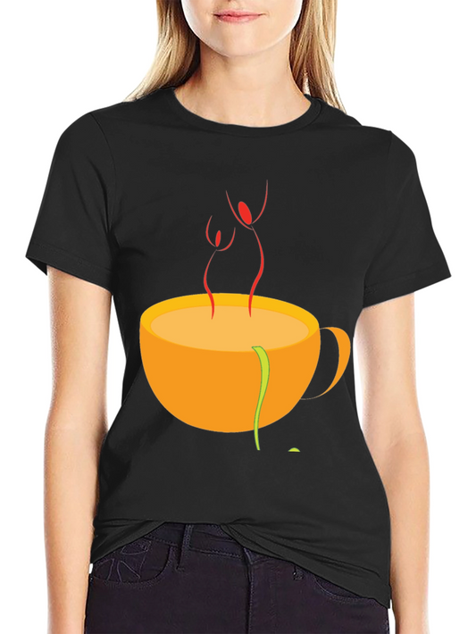 Camiseta Negra con Diseño de Taza de Café Abstracta